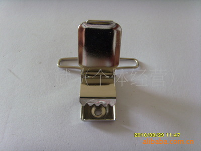 專業(yè)供應(yīng)優(yōu)質(zhì)箱包配件與服裝輔料，助力時(shí)尚產(chǎn)業(yè)升級(jí)