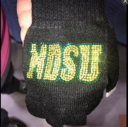 服裝輔料銷售的藝術與策略 燙鉆燙圖燙片金屬水晶鉆套色圖形家紡配飾的多樣化應用